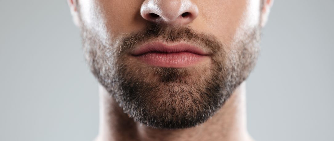 Definizione della linea mandibolare con idrossiapatite di calcio